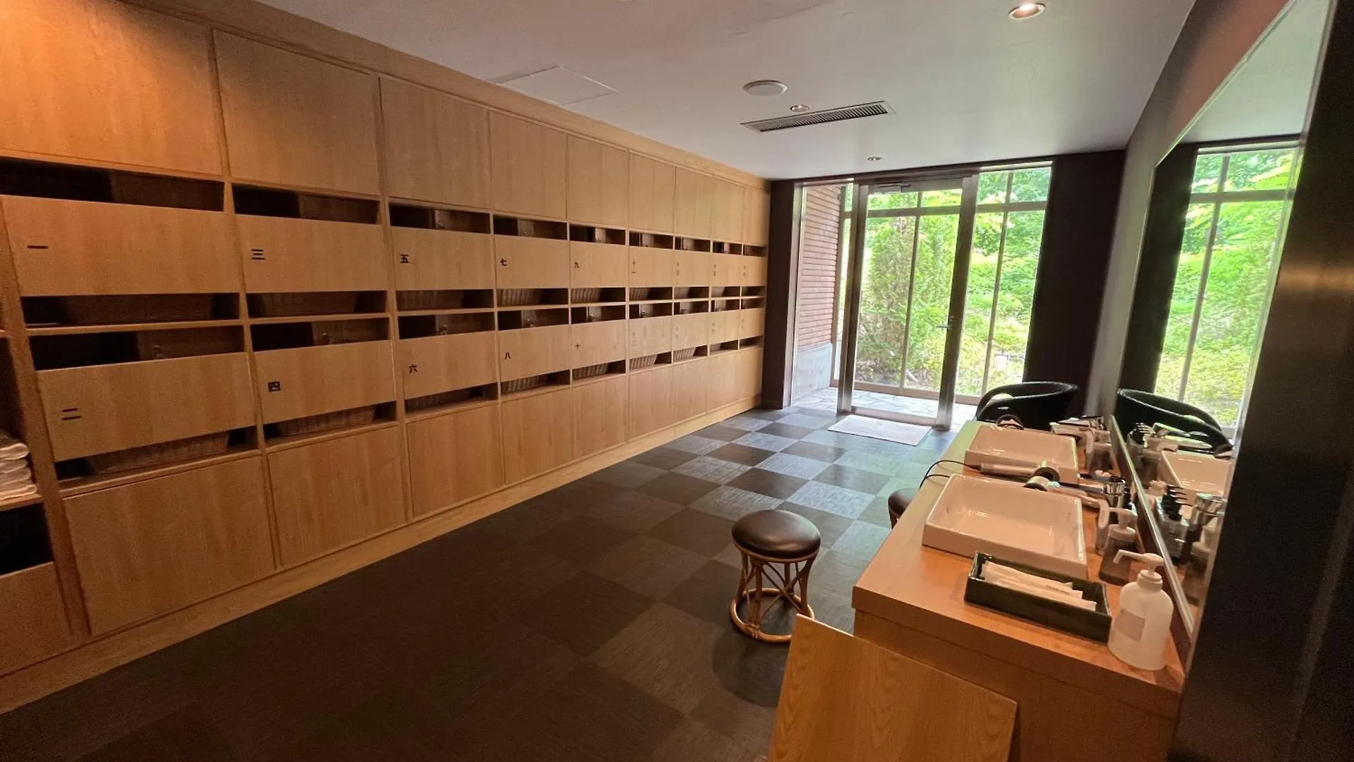 Ryokan Hotel Kuriya Suizan Sapporo
