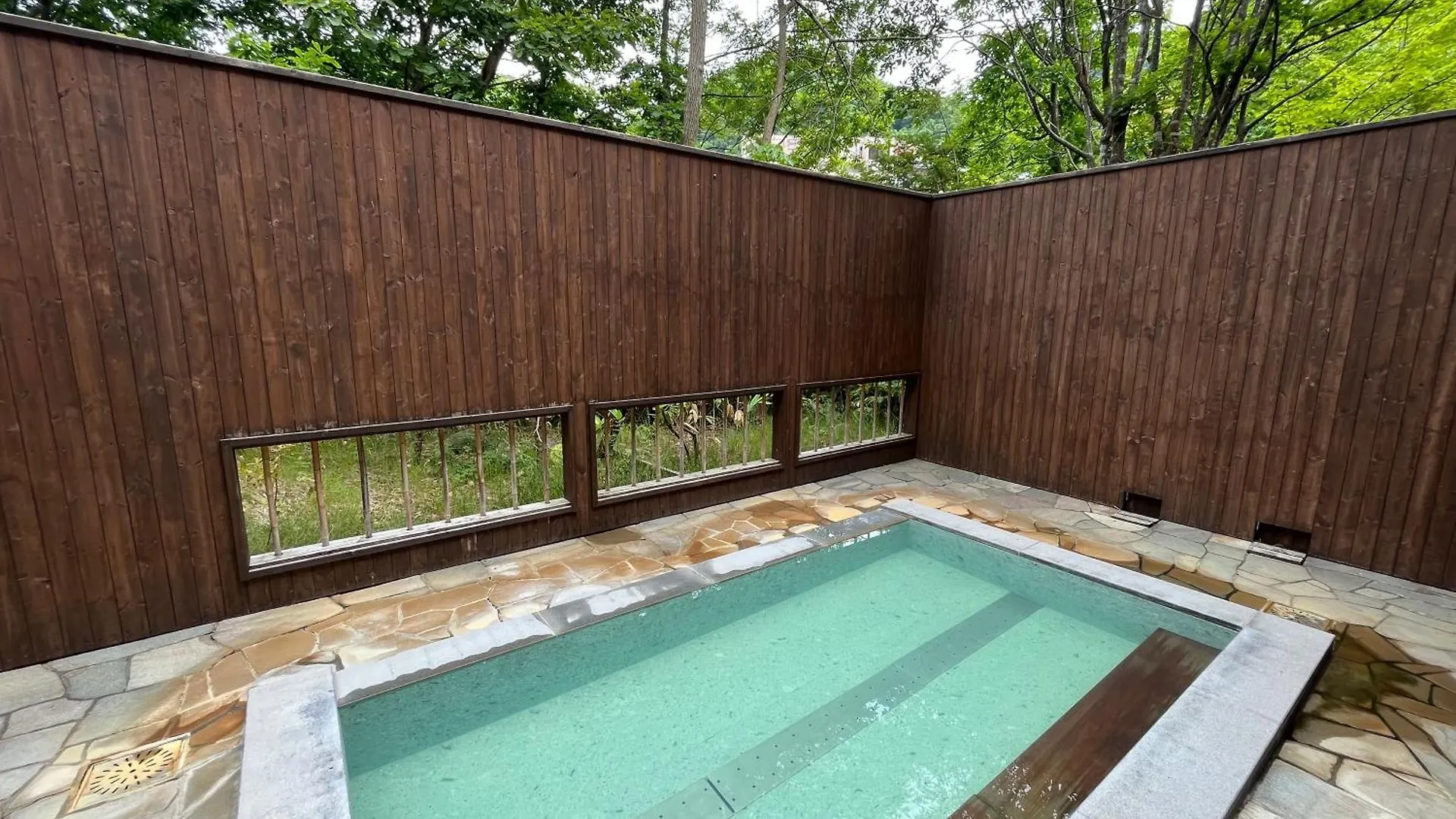 Hotel Kuriya Suizan Sapporo Ryokan